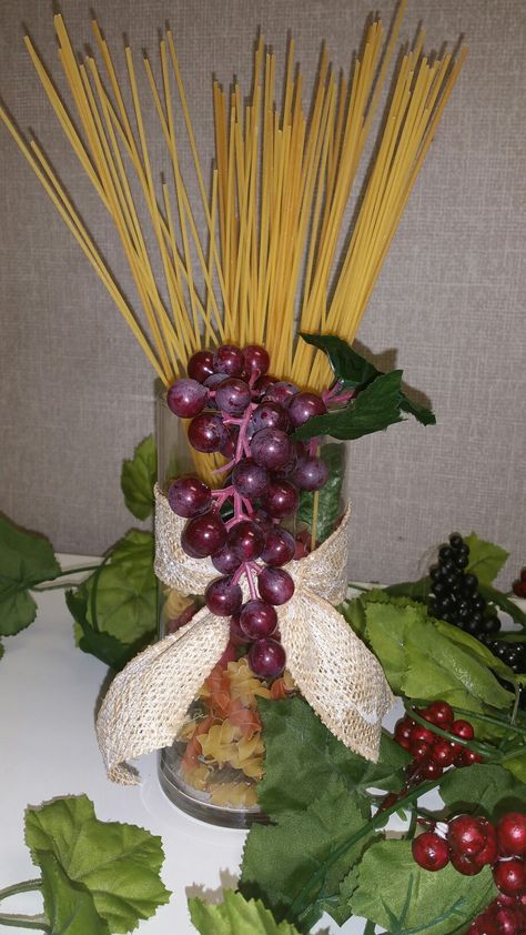 Italian Themed Centerpieces Ideas, Italian Wine Dinner Decor, Italian Theme Party Decorations Centerpiece Ideas, Italian Table Centerpieces, Italian Dinner Centerpiece Ideas, Italian Table Decorations Dinner Parties, Italian Centerpieces Table Decorations, Italian Party Decorations Decor Ideas, Italian Christmas Decorations