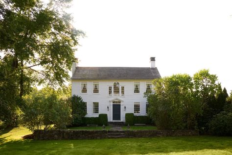 Life after vanity – inside Graydon and Anna Carter’s Connecticut retreat Ridgefield Connecticut, Home Facade, Countryside Home, Forth Of July, Cape Cod House, Countryside House, Cabins And Cottages, Financial Times, Humble Abode