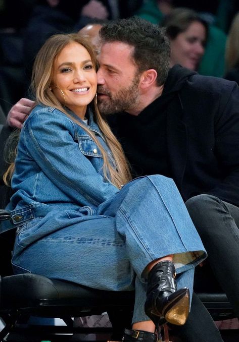 Jennifer Lopez Serenades Ben Affleck at Their 2nd Wedding: Details Jlo And Ben Affleck, Ben Affleck Jennifer Lopez, Ben Affleck And Jennifer Lopez, Lakers Game, Relationship Timeline, Alex Rodriguez, Marc Anthony, Jennifer Garner, Ben Affleck