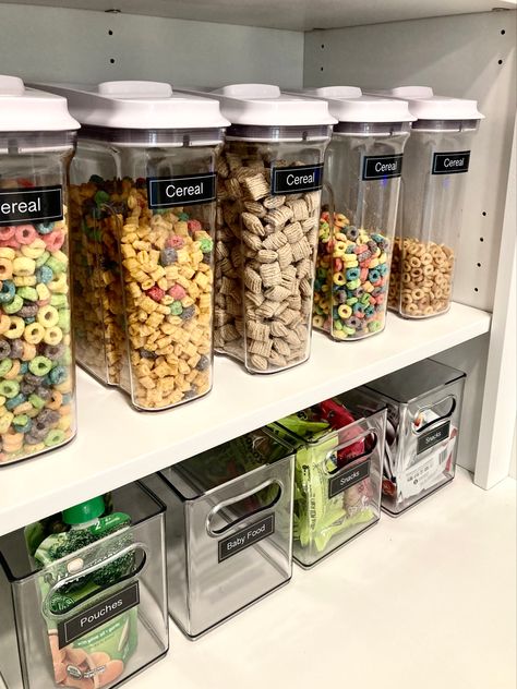 Our favorite cereal decanting containers! Cereal Pantry, Cereal Storage Ideas, Cereal Storage, Cereal Dispenser, Water Hyacinth, Pantry Organization, Cereal Pops, Storage Bins, Food Food