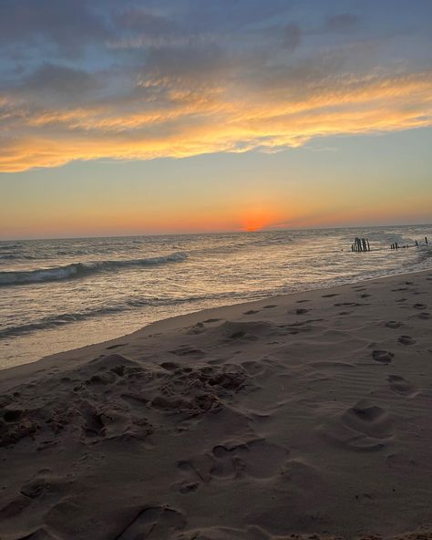 We’ve been on a little break enjoying the beautiful shores of Lake Michigan! We’re back at it tomorrow! #nofilterneeded #muskegonmichigan #lakemichigansunset Beaches In Michigan, Muskegon Michigan, Lake Beach, Scenery Nature, Summer Special, Fort Wayne, Beautiful Scenery Nature, June 19, Lake Michigan