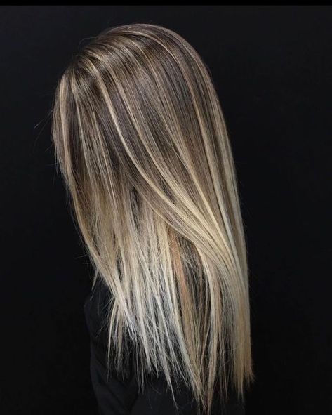 Dark Brown Hair With Blonde Highlights And Lowlights Straight, Best Blonde Highlights, Blonde Highlights With Lowlights, Blonde Highlights Ideas, Icy Blonde Highlights, White Blonde Highlights, Balayage Straight, Balayage Straight Hair, Highlights Ideas