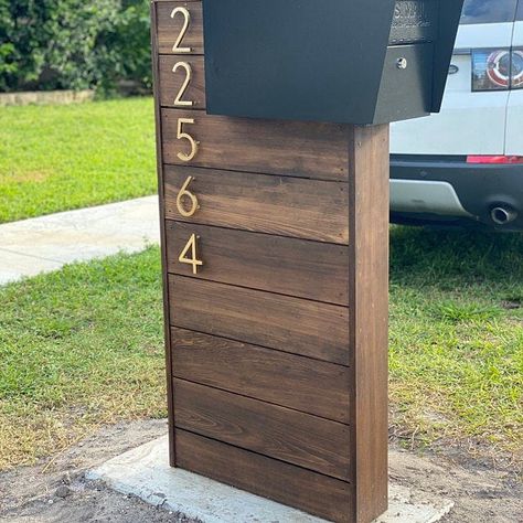 Nautical Mailbox, Mid Century Mailbox, Farmhouse Mailboxes, Modern Mailbox Design, Mid Century Modern Mailbox, Diy Mid Century Modern, Mailbox Makeover, Wooden Mailbox, Mailbox Landscaping