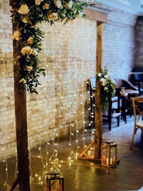 Formal Backdrop Ideas, Fairy Lights With Greenery, Wall Of Lights Backdrop, Wood Frame Wedding Backdrop, Outdoor Picture Backdrop Ideas, Twinkle Light Photo Backdrop, Wooden Backdrops For Wedding, Wedding Arch Fairy Lights, Wedding Arch With Fairy Lights