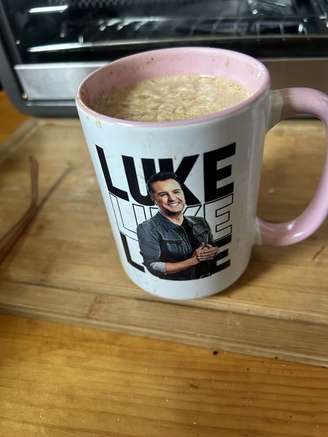 Lukes Coffee Mug, Luke Bryan Funny, Most People Are Good Luke Bryan, Luke Bryan Family, Luke Bryan Meme, Coffee Pictures, Luke Bryan, Best Foods, Country Music