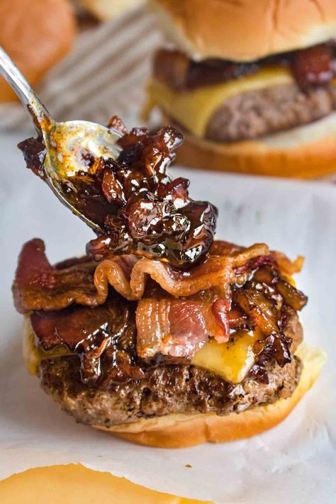 Bacon Jam Burgers (BEST Bacon Jam Recipe, too!) Best Bacon Jam Recipe, Bacon Burger Recipes, Bacon Jam Burger, Bacon Jam Recipe, Outdoor Cooking Recipes, How To Make Bacon, Beef Bacon, Bacon On The Grill, Homemade Condiments