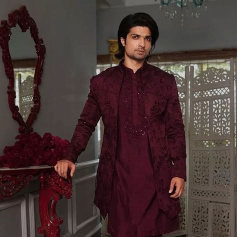 Engagement Dress For Men Classy, Indo Western Outfits For Men, Engagement Dress For Men, Sufi Night, Short Kurta For Men, Indian Wedding Suits Men, Nikah Outfit, Blazer Outfits Men, Boy Dress