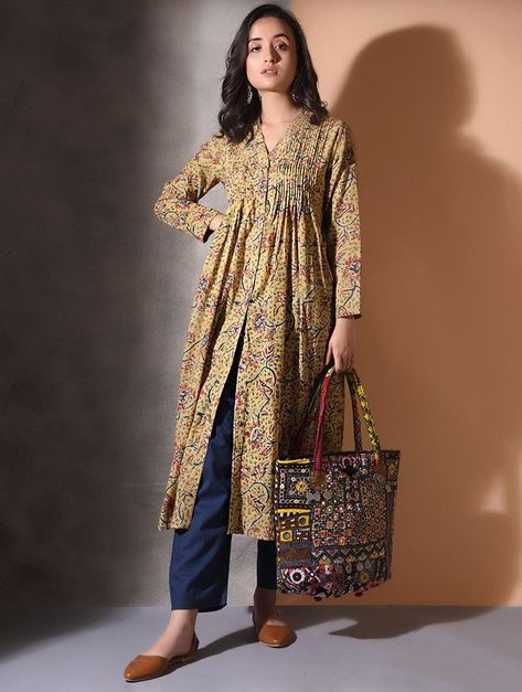 Kalamkari Blouse Designs, Mythological Stories, Kalamkari Dresses, Kalamkari Blouse, Ikkat Dresses, Simple Kurta Designs, Designer Kurti Patterns, Simple Kurti Designs, Casual Indian Fashion