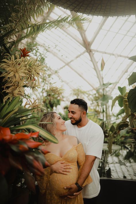 Maternity Photo Shoot Greenhouse, Maternity Photo Shoot Botanical Garden, Maternity Botanical Garden, Maternity Photos Greenhouse, Maternity Greenhouse Photography, Maternity Photography Botanical Garden, Botanical Gardens Maternity Shoot, Botanical Maternity Shoot, Maternity Shoot In Garden