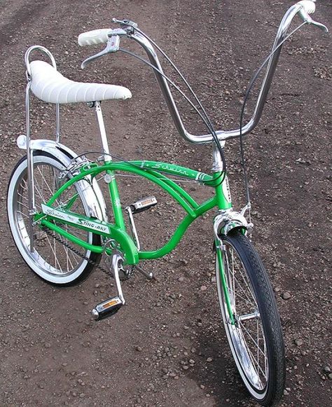 1965 Lime Schwinn Deluxe Stingray Bike 3 Speed Bicycle Schwinn Stingray, Lowrider Bicycle, Schwinn Bicycles, Bike With Basket, Schwinn Bike, Antique Bicycles, Mtb Shoes, Speed Bicycle, Lowrider Bike