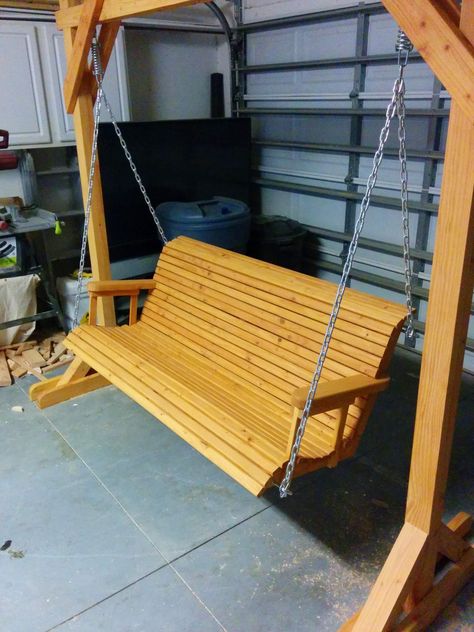 Porch Swing Plans, Diy Bank, Diy Swing, Diy Porch Swing, Wood Porch, Front Porch Swing, Porch Swing Bed, Backyard Swings, Cheap Pergola