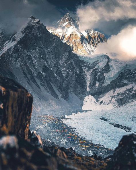 #Glacier #everest #nepal #trekking #hiking #adventure Mt. Everest (8848 m) is an icon of intrepidity and superlative feature of Mother Nature. It is fairyland situated up in the Himalayas and dream destination for the wilderness adventure lovers. Leave your footprints on this iconic place and take pictures as much as possible. Gunung Everest, Mount Everest Base Camp, Monte Everest, Monte Fuji, Everest Base Camp Trek, Mountain Photography, Base Camp, Skydiving, Camping Ideas