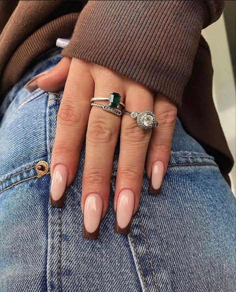 Brown French Tip Nail Inspiration September Nails, Fall Nail Trends, Cute Nails For Fall, Smink Inspiration, French Tip Acrylic Nails, Fall Acrylic Nails, Thanksgiving Nails, Acrylic Nails Coffin Short, Brown Nails