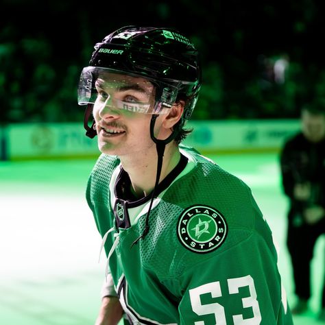 Wyatt Johnston, Hockey Images, Hot Hockey Players, Hockey Men, Hockey Boys, Dallas Stars, Me Irl, My Star, Hockey Players