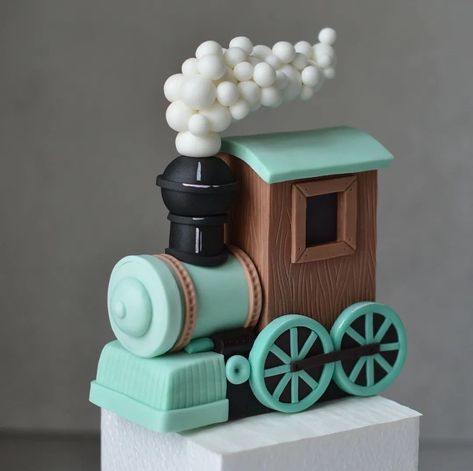 Clay Train, Fondant Train, Cake Artwork, Barbie Dress Cake, Christening Cake Boy, Fondant Figures Tutorial, Train Cake, Fondant Animals, Daisy Wallpaper