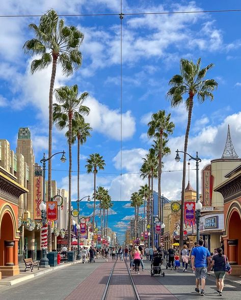 Follow California Wayfaring on Instagram for more. This is Disney California Adventure in Anaheim. California Adventure Pictures, California Anaheim, Emeryville California, Disneyland Travel, Park Pics, Disneyland Aesthetic, Disneyland Anaheim, Adventure Picture, Ramadan Images