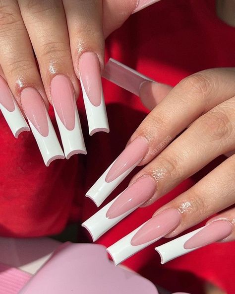 Long Acrylic Nails White French Tip, French Nails Tips White, Long Acrylic Nail Designs Baddie, Long Pink French Tip Nails, Long French Tips Nails, White Acrylic Designs, Long White French Tip Nails, Long Nail Inspo Baddie, French Tip Acrylic Nails Long