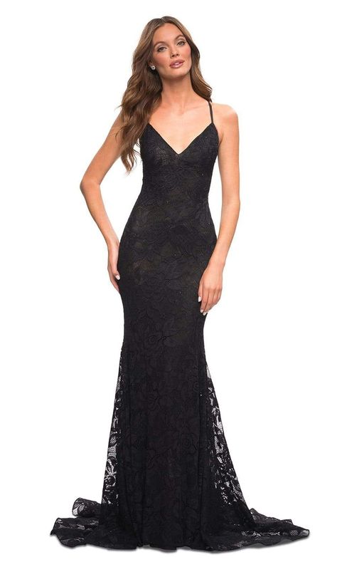 Black Grad Dress, Black Lace Prom Dress, Fitted Lace Dress, Designer Formal Dresses, Prom Inspo, Prom Dresses Long Lace, Easy Canvas, Prom Dress Stores, Prom Ideas