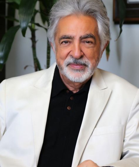 Joe Mantegna aka Rossi Joe Mantegna, Man Alive, I Love Books, Celebrities Male, All About Fashion, Hollywood, Actors, Celebrities, Quotes