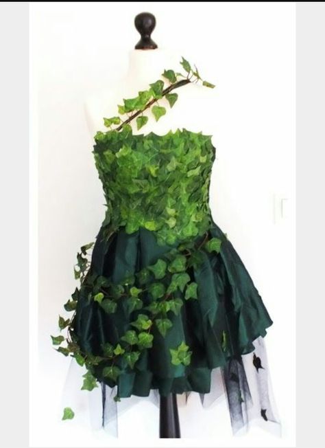 Mother nature or poison icy costume Poison Ivy Costume Diy, Green Fairy Dress, Woodland Fairy Costume, Faerie Costume, Ivy Costume, Poison Ivy Cosplay, Poison Ivy Costumes, Pixie Outfit, Green Fairy