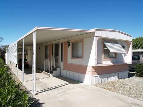 Trailer Homes Exterior, Single Wide Exterior, Cottage Mobile Home, Mobile Home Stairs, Mobile Home Single Wide, Triple Wide Mobile Homes, Vintage Mobile Home, Trailer Parks, Moble Homes