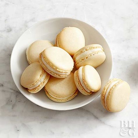 Almond Macarons, The Best Cookie Recipes, Macaron Cookies, Favorite Cookie Recipe, Macaron Recipe, Raisin Cookies, Best Cookie Recipes, French Vanilla, Cute Cookies