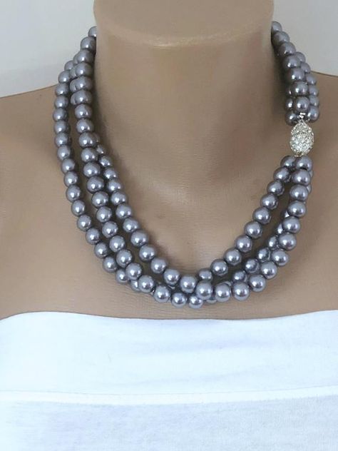 Huge Pearl Necklace, Ivory Pearl Necklace, Grey Pearl Necklace, Chunky Pearls, Ivory Pearl, Grey Glass, Bridal Pearls, Pearl Grey, Multi Strand Necklace