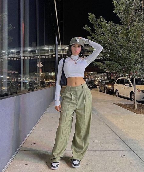 Air Jordan Mid Outfit, Tomboy Fall Outfits, College Style Outfits, Teenage Clothing, Boyish Outfits, Korean Outfit Street Styles, Streetwear Fits, Fresh Outfits, Causual Outfits