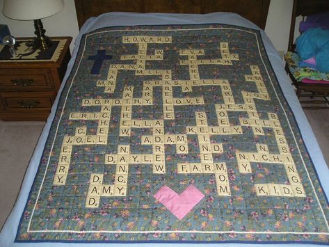 Crossword Quilt Pattern, Quilt For Mom, Family Quilt Block Ideas, Scrabble Quilt Pattern, Family Quilt Ideas, Family Tree Quilt Ideas, Crossword Quilt, Photo Quilts Ideas, Scrabble Quilt