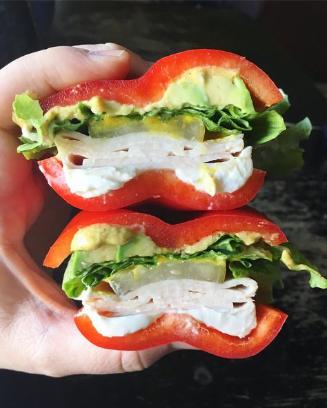 What a great idea @sharing_healthy_eats use a pepper for your sandwiches!!! #genius #sandwich . . #Ketoblondie #keto #ketosis #ketodiet… Breadless Sandwich, Avocado Sandwiches, Pepper Bread, Veggie Sandwiches, Keto Sandwich, Healthy Sandwich, Pepper Sandwich, Menu Sarapan Sehat, Keto Healthy