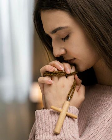 Woman Praying Images Beautiful, Autumn Reference, Woman Praying Images, Praying Images, Woman Praying, Prayer Photos, Man Praying, Prayer Images, Good Morning Coffee Images