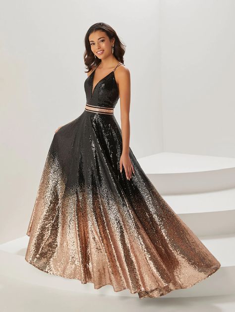 Rose Gold Wedding Dress, Rose Gold Prom Dress, Ombre Gown, Christina Wu, Grey Prom Dress, Ombre Prom Dresses, 2024 Prom, Ombre Fashion, Womens Prom Dresses