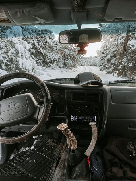 Truck Decorations Interior, Diy Truck Mods, Truck Aesthetic, Country Pictures, Yee Yee, Aesthetic Widget, Country Aesthetic, Future Trucks, Dream Trucks