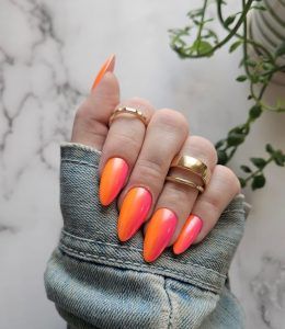 17 Creative Ideas for Yellow Summer Nails 2023 Orange Chrome Nails, Ombre Chrome, Pedicure Designs, Acrylic Press On Nails, Orange Ombre, Orange Nails, Luxury Nails, Nail Sizes, Summer Nail