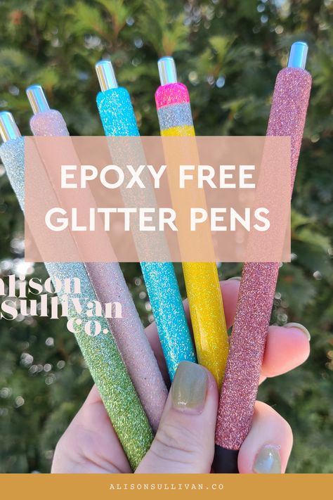 How To Do Pen Wraps, How To Epoxy Pens Diy, Making Pens With Resin, How To Make Custom Pens, Diy Glitter Pens Epoxy, Uv Resin Glitter Pens, How To Make Glitter Pens With Uv Resin, How To Make Glitter Pens With Epoxy, Diy Epoxy Pen Tutorial