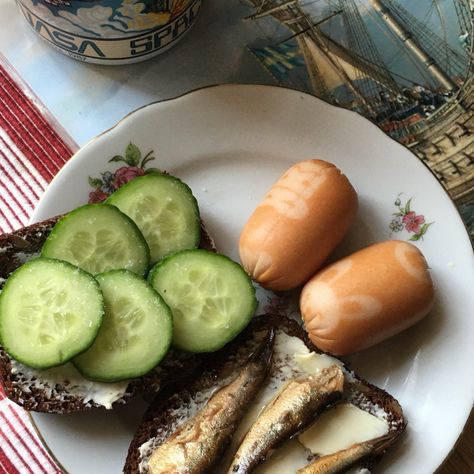 Eastern European core, Latvian food, at grandma’s house. Latvian Food, European Breakfast, European Aesthetic, European Culture, Eastern European, Eastern Europe