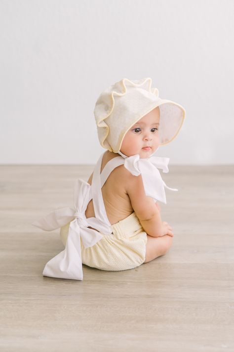 6 Month Photo Shoot Babygirl, Baby Girl 6 Months Shoot, Vintage Baby Photoshoot, 6 Months Baby Photoshoot, 6 Month Baby Photoshoot, 6 Month Photoshoot, Vintage First Birthday, Bday Pictures, Anna Wilson