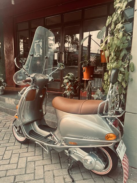 Vespa Et4, Vespa Bike, Classic Bikes, Scooters, Bike, Bar, Quick Saves