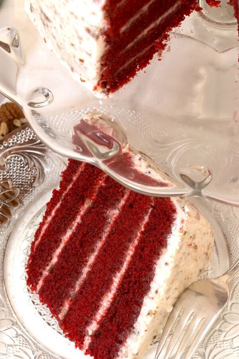 Sylvia's Red Velvet Cake | CDKitchen.com Food Thread, Red Velvet Cake Aesthetic, Red Velvet Cake Recipe Easy, Velvet Desserts, Sugar Pecans, Red Velvet Desserts, Velvet Cakes, Southern Cake, Red Velvet Cake Recipe