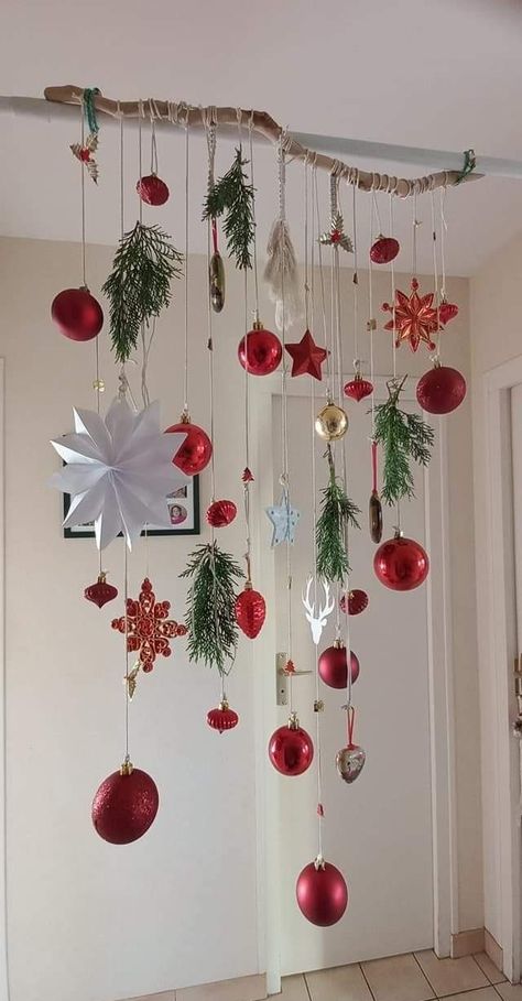 Diy Ceiling Christmas Decorations, Hanging Christmas Decorations Ceiling, Diy Hanging Christmas Decorations, Hanging Christmas Ornaments From Ceiling, Christmas Displays Retail, Christmas Cafe Decor Ideas, Wall Christmas Decorations, Christmas Ornament Wall, Nail Designs Christmas