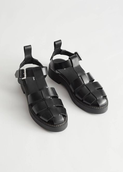 20 of the Best High-Street Fisherman Sandals for Summer | Who What Wear UK Fisherman Sandals Outfit, Fisherman Sandals Women, Black Sandals Flat, Black Gladiator Sandals, Strappy Sandals Flat, Trendy Sandals, Leather Gladiator Sandals, Spring Sandals, Sandals Outfit