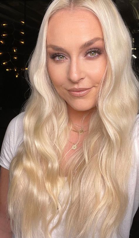 Lindsey Vonn, Sports Illustrated Swimsuit, Daenerys Targaryen, Game Of Thrones, Game Of Thrones Characters, On Instagram, Beauty, Instagram