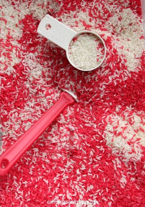 Candy Cane Rice with Peppermint Essential Oil! A wonderful winter sensory bin for preschool kids! Rice Sensory Bin, Winter Sensory Bin, Winter Sensory, Daycare Themes, Sensory Tubs, Preschool Christmas Activities, Essential Oils For Babies, Christmas Units, December Activities