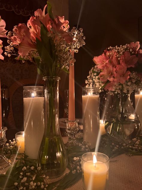 Candle Party Decor, Flowers On Table Aesthetic, Candlelit Aesthetic, Candlelight Party, Candlelit Dinner Party, Classy Party Aesthetic, Candle Dinner Aesthetic, The Last Dinner Party Aesthetic, Candlelit Dinner Aesthetic