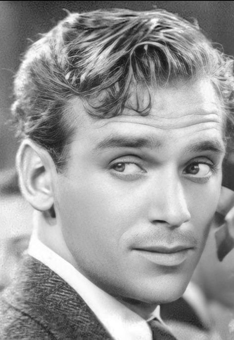 Douglas Elton Fairbanks Jr. was an American actor, producer, and decorated naval officer of World War II. November Pics, Vintage Actors, Douglas Fairbanks Jr, Portrait Practice, Naval Officer, Classic Actors, Douglas Fairbanks, Vintage Marquee, Men Are Men