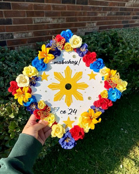 Filipino Cap Decoration, Filipino Graduation Cap, Filipino Flag, Grad Cap Designs, Senior Ideas, Grad Caps, Cap Decoration, Graduation Cap Designs, Graduation Cap Decoration