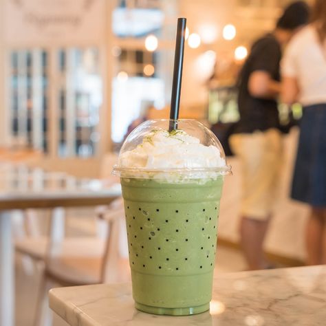 Matcha Frappe Matcha Frappuccino, Burger Cake, Best Cafe, Pizza Sandwich, Blended Drinks, Coffee Serving, Dining Restaurant, Shah Alam, Fruit Drinks