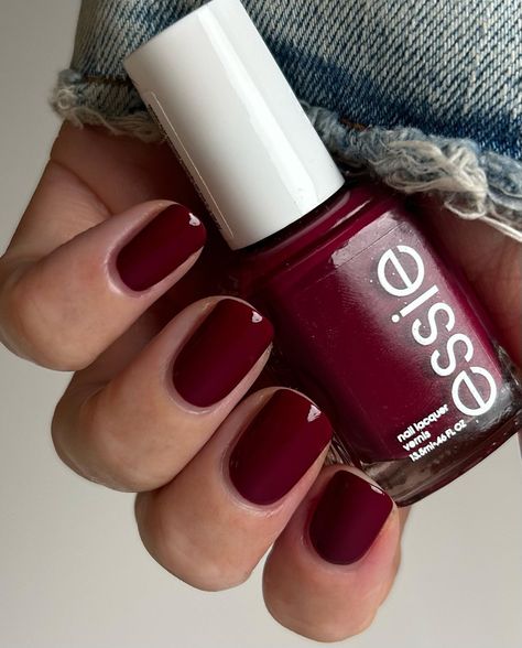 Essie Red Nail Polish, Burgundy Nail Polish, Essie Nail Polish Colors, Essie Colors, Red Polish, Red Nail Polish, Burgundy Nails, Essie Nail Polish, Nails Manicure