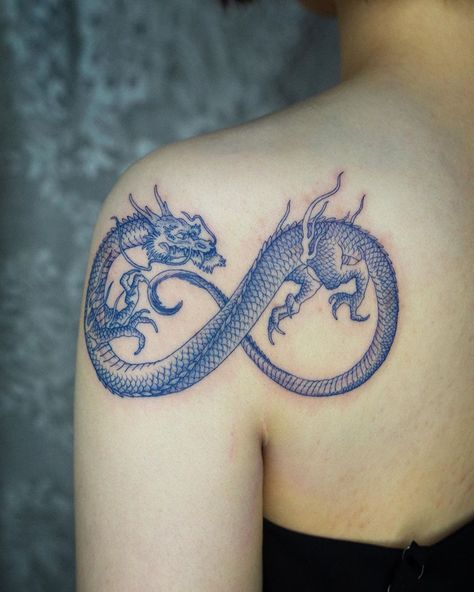 Dragon Infinity, Blue Dragon Tattoo, Tattoos Dragon, Dragon Tattoo For Women, Perfect Tattoo, Infinity Tattoos, Blue Dragon, Dragon Tattoo, Minimalist Art