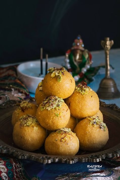 Besan Ladoo Photography, Besan Laddoo Recipe, Laddoo Photography, Laddu Photography, Ladoo Photography, Besan Ladoo Recipes, Laddoo Recipe, Navratri 2023, Sweets Photography